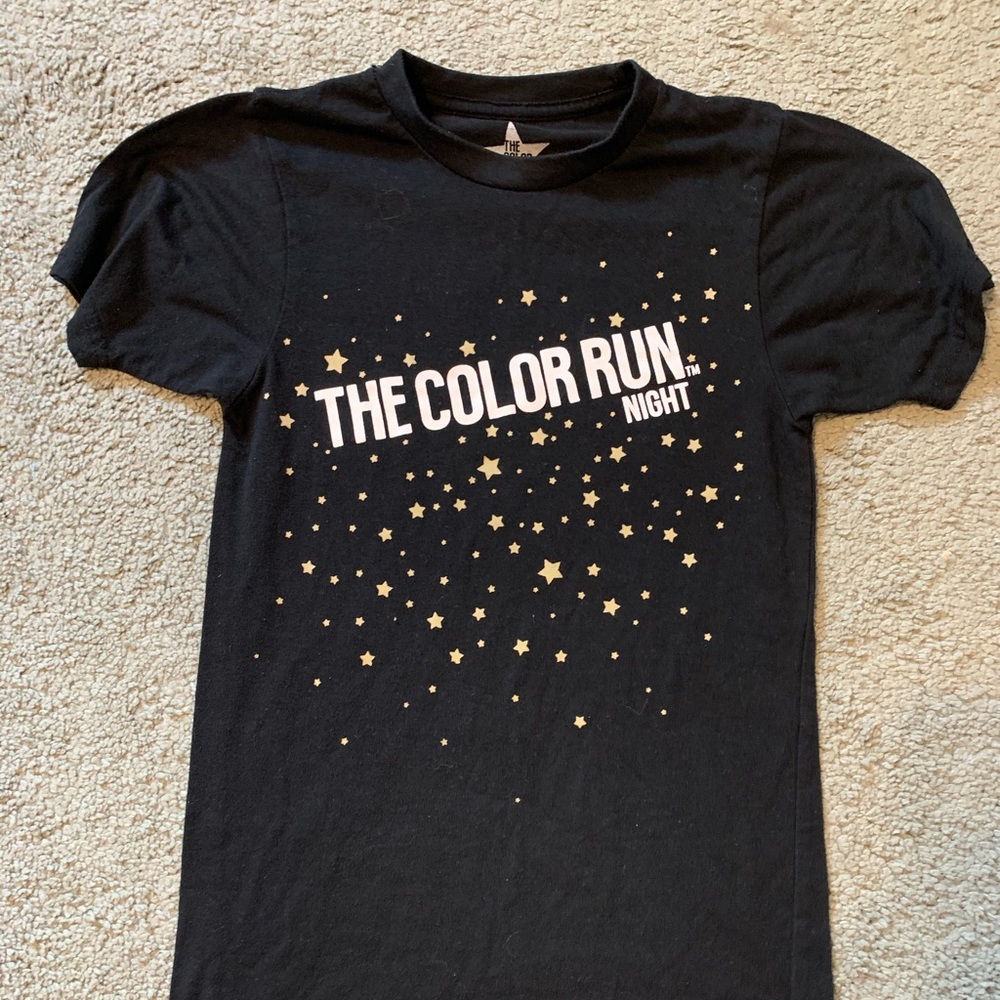 color run basic black tee